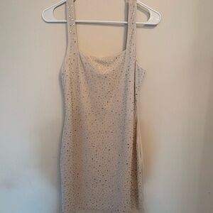 Elegant Sleeveless Dress